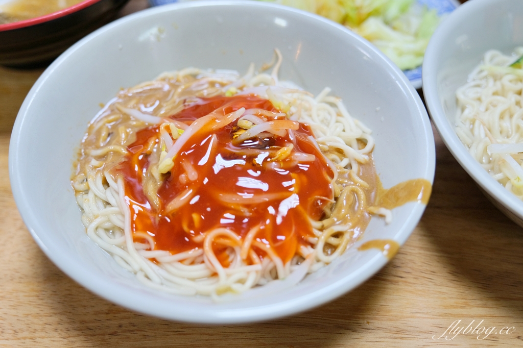 台中北區|王印製麵麻辣乾麵.一中街超人氣鐵皮屋麵攤,CP值取勝學生族的最愛 @飛天璇的口袋 台中北區|王印製麵麻辣乾麵.一中街超人氣鐵皮屋麵攤,CP值取勝學生族的最愛 @飛天璇的口袋