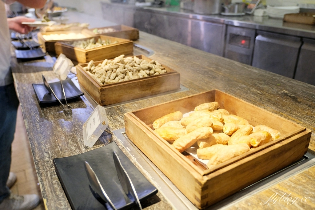 台中西區｜台中金典酒店栢麗廳．台中百匯吃到飽下午茶，平日一個人550元 @飛天璇的口袋