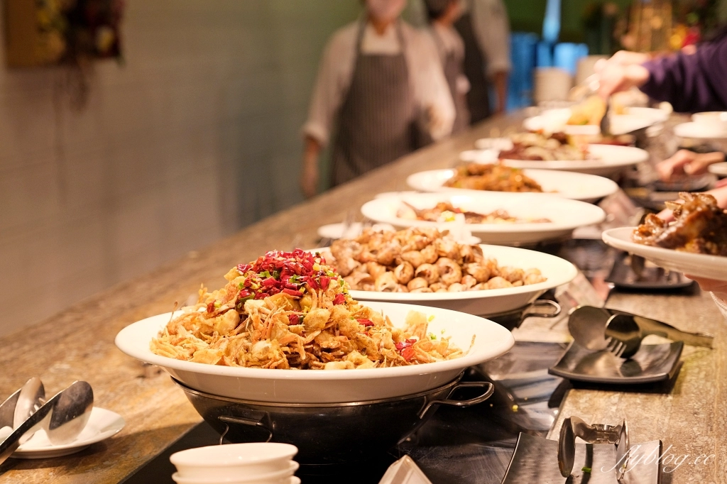 台中西區｜台中金典酒店栢麗廳．台中百匯吃到飽下午茶，平日一個人550元 @飛天璇的口袋