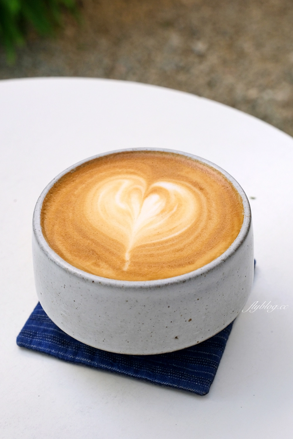 桃園中壢｜R.B.C ROAST BY CHEN COFFEE．宛如在太空艙裡喝咖啡，桃園高鐵附近青埔優質咖啡館 @飛天璇的口袋