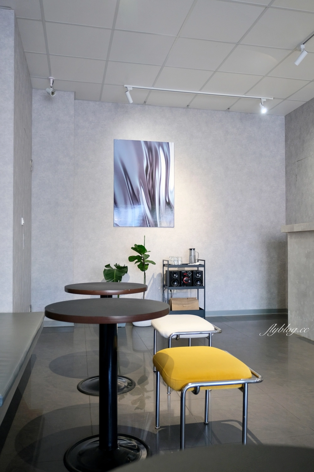 台中北區｜閑日ひま Hima cafe．蕭美琴也推薦的肉桂捲，台中優質甜點咖啡館 @飛天璇的口袋