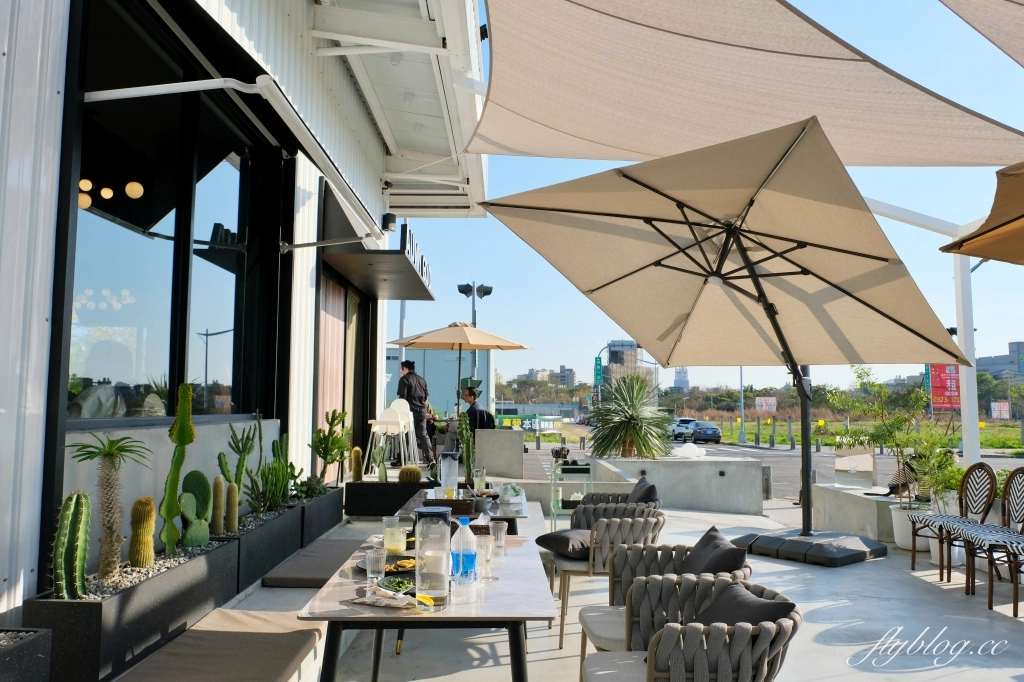 台中北屯｜Au My God Cafe．台中澳式早午餐咖啡館，鄰近台中洲際棒球場 @飛天璇的口袋