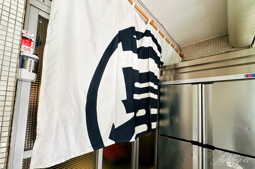 台中北區｜一星咖哩飯 台中南京店．台北人氣咖哩店，門前隱味牛肉麵新品牌 @飛天璇的口袋