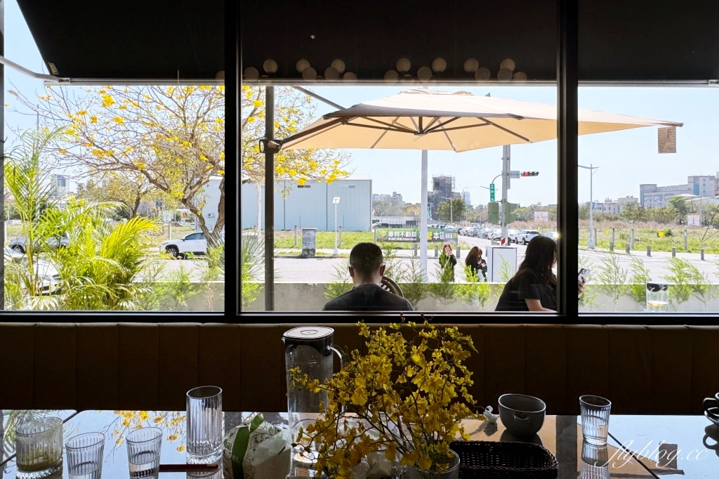 台中北屯｜Au My God Cafe．台中澳式早午餐咖啡館，鄰近台中洲際棒球場 @飛天璇的口袋