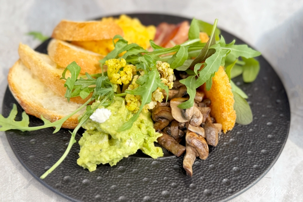 台中北屯｜Au My God Cafe．台中澳式早午餐咖啡館，鄰近台中洲際棒球場 @飛天璇的口袋