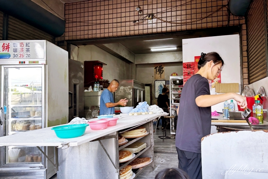 台中烏日｜小時候大餅烏日店．將近30種口味選擇，在地人從小吃到大 @飛天璇的口袋