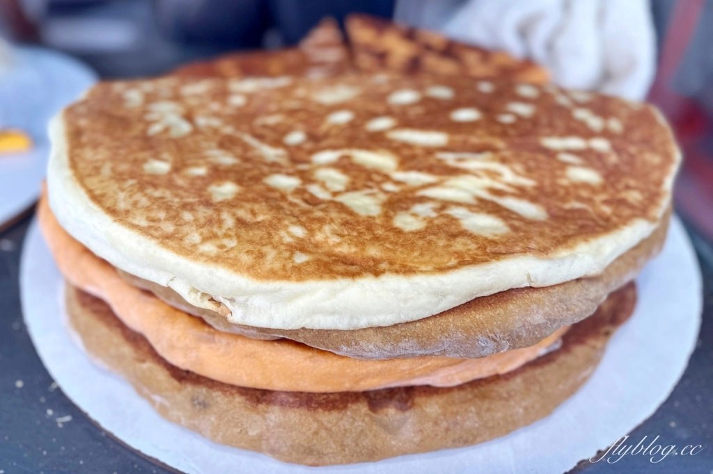 台中烏日｜小時候大餅烏日店．將近30種口味選擇，在地人從小吃到大 @飛天璇的口袋