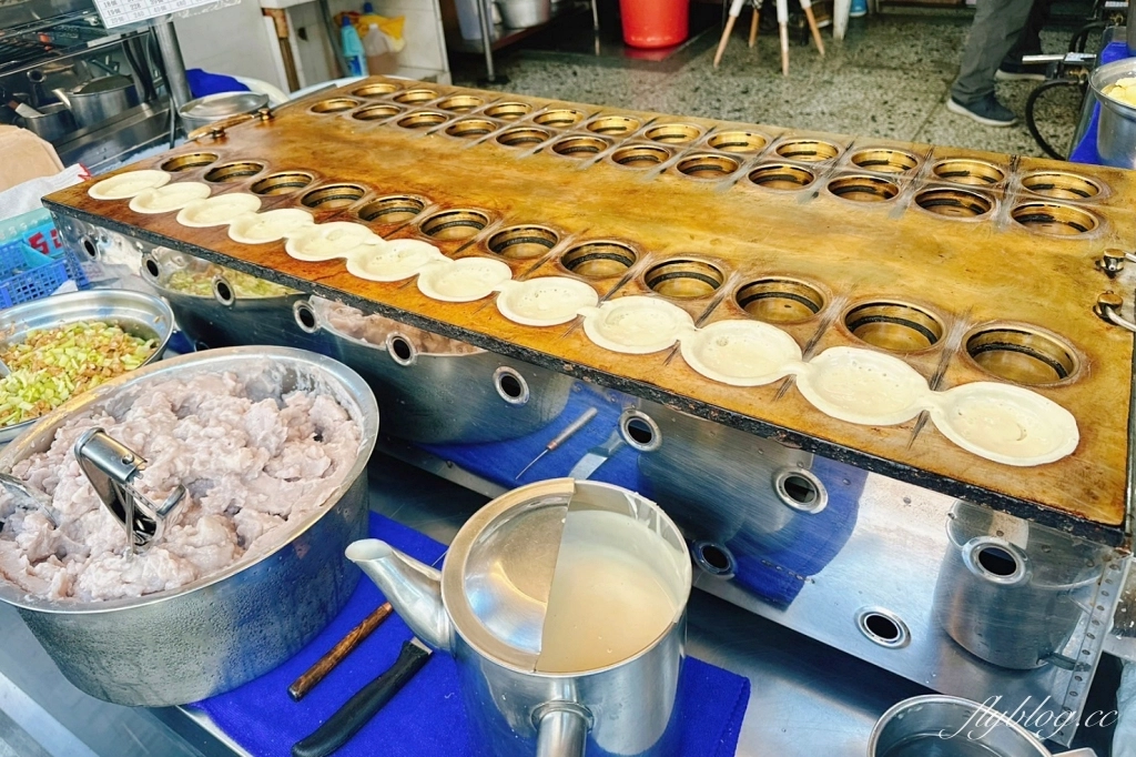 台中潭子｜潭子郵局車輪餅．Google評論4.8顆星，真材實料的好味道 @飛天璇的口袋