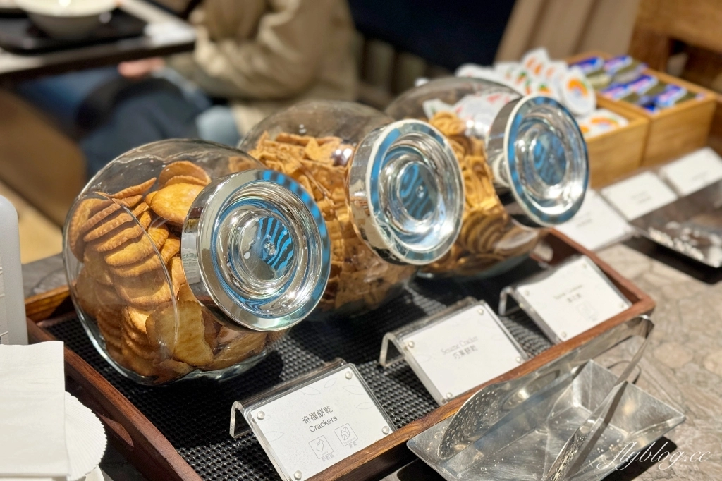 桃園機場｜環亞機場貴賓室．第2航廈離境大堂A區，餐點、環境、營業時間及收費方式 @飛天璇的口袋