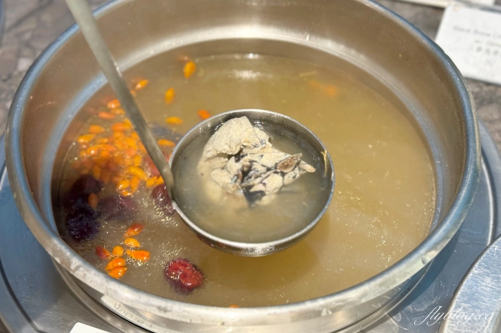 桃園機場｜環亞機場貴賓室．第2航廈離境大堂A區，餐點、環境、營業時間及收費方式 @飛天璇的口袋