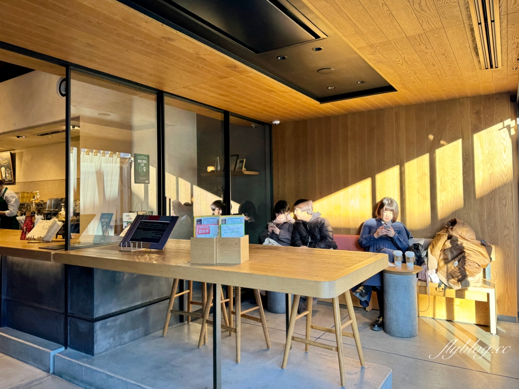 日本崎玉｜Starbucks川越鐘つき通り店．小江戶風情星巴克，川越傳統藏造建築 @飛天璇的口袋