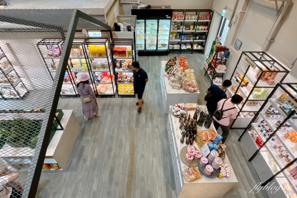 嘉義中埔｜星巴克中埔穀倉門市．全台唯一！45年歷史穀倉所改建星巴克 @飛天璇的口袋