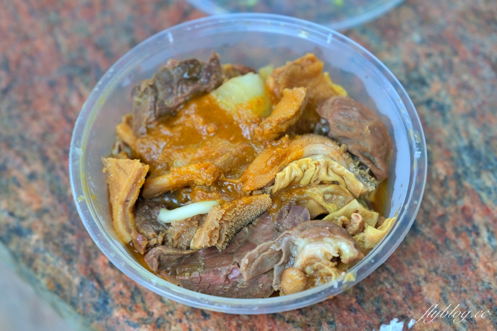 澳門氹仔｜榮記牛雜小食．澳門必吃牛雜，官也街美食推薦 @飛天璇的口袋