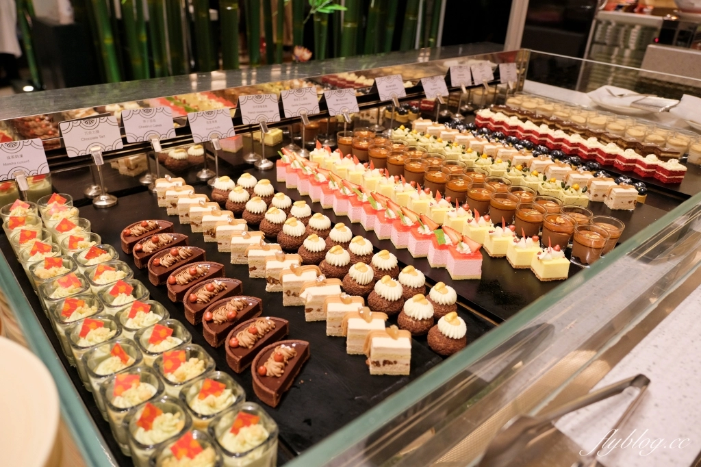 澳門路氹｜自助山．澳門最大自助百匯餐廳，吃遍全亞洲600多道美食 @飛天璇的口袋