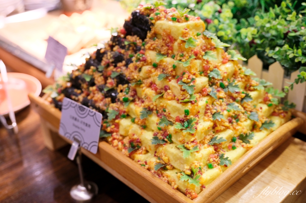 澳門路氹｜自助山．澳門最大自助百匯餐廳，吃遍全亞洲600多道美食 @飛天璇的口袋