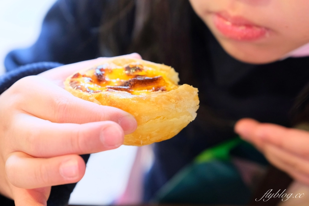澳門半島｜瑪嘉烈蛋撻店．全澳門只有一間，澳門必吃人氣蛋撻伴手禮 @飛天璇的口袋