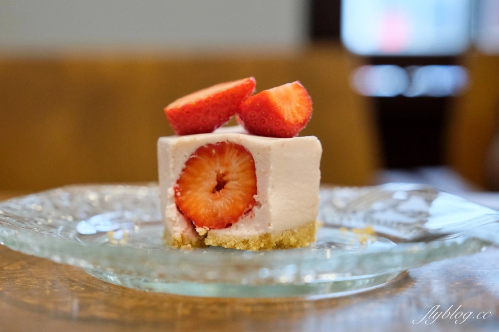 台中西區｜西成珈琲工作室．充滿昭和風情咖啡館，營業到晚上10點 @飛天璇的口袋