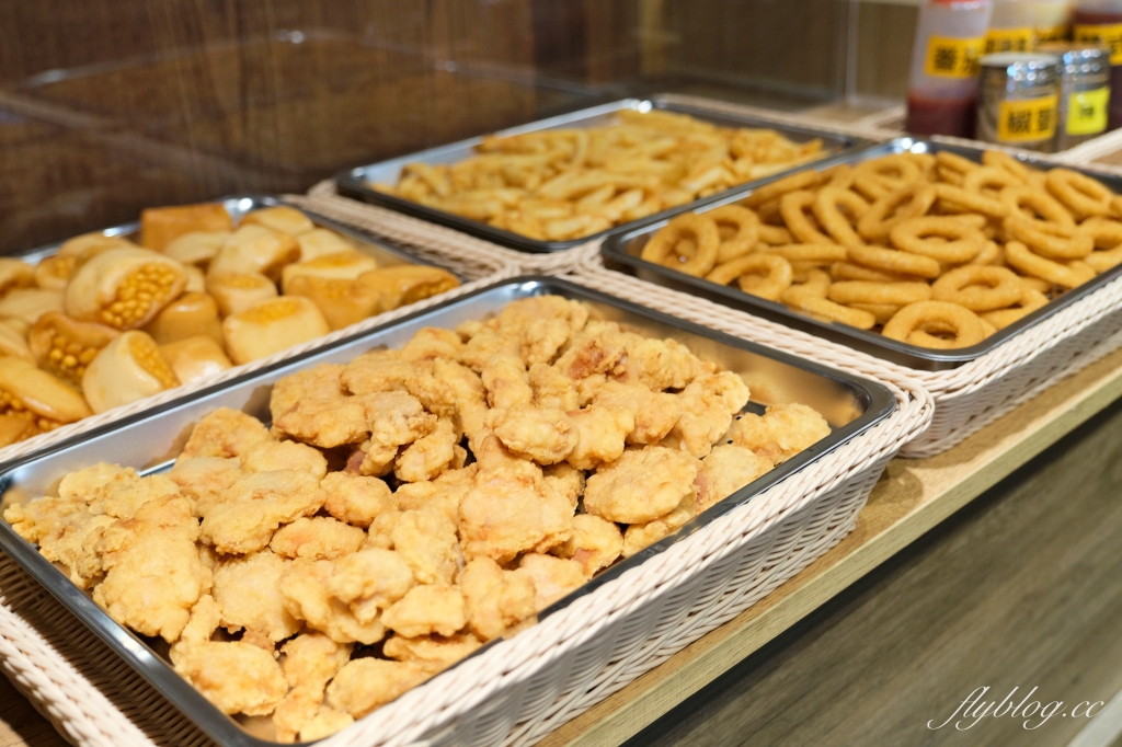 台中南屯｜耀武羊威羊肉爐吃到飽．599元起！6種湯頭７種羊肉，各種生鮮蔬菜冰淇淋無限吃 @飛天璇的口袋