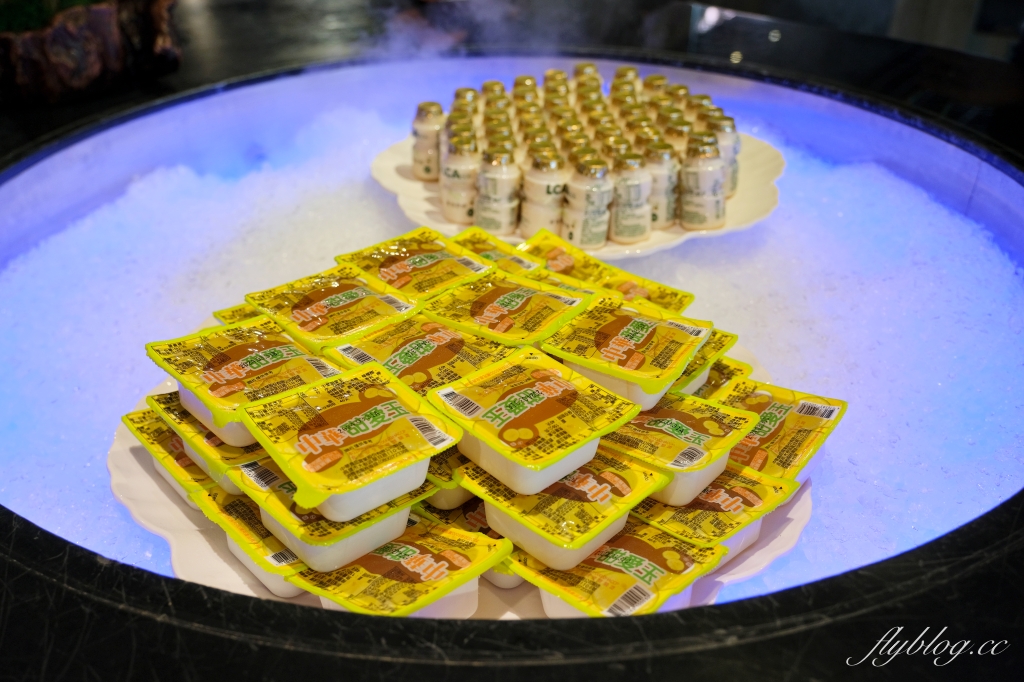 台中南屯｜耀武羊威羊肉爐吃到飽．599元起！6種湯頭７種羊肉，各種生鮮蔬菜冰淇淋無限吃 @飛天璇的口袋