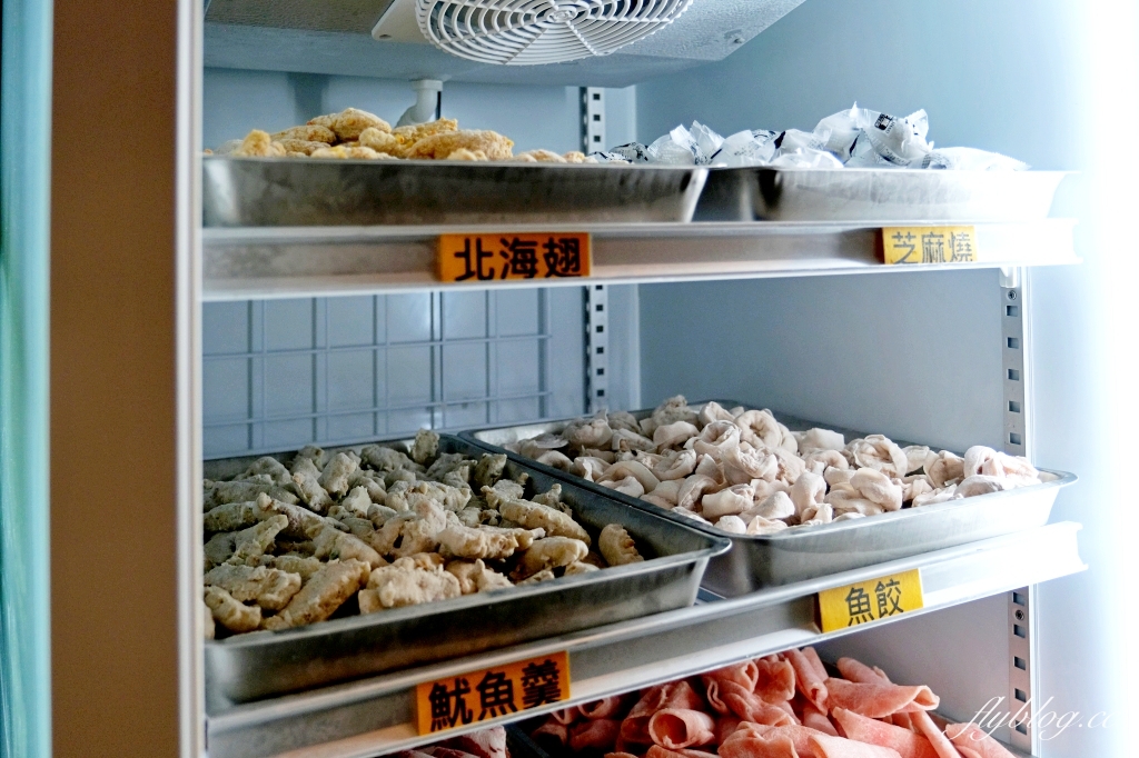 台中南屯｜耀武羊威羊肉爐吃到飽．599元起！6種湯頭７種羊肉，各種生鮮蔬菜冰淇淋無限吃 @飛天璇的口袋