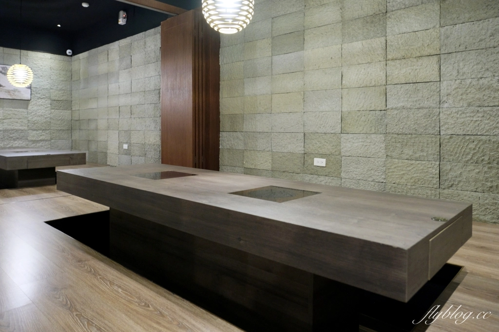 台中南屯｜耀武羊威羊肉爐吃到飽．599元起！6種湯頭７種羊肉，各種生鮮蔬菜冰淇淋無限吃 @飛天璇的口袋