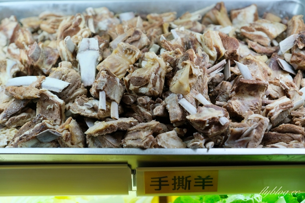 台中南屯｜耀武羊威羊肉爐吃到飽．599元起！6種湯頭７種羊肉，各種生鮮蔬菜冰淇淋無限吃 @飛天璇的口袋