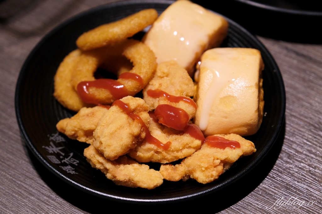 台中南屯｜耀武羊威羊肉爐吃到飽．599元起！6種湯頭７種羊肉，各種生鮮蔬菜冰淇淋無限吃 @飛天璇的口袋