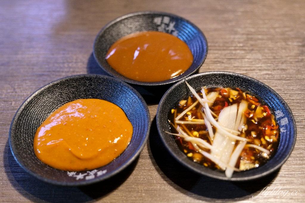 台中南屯｜耀武羊威羊肉爐吃到飽．599元起！6種湯頭７種羊肉，各種生鮮蔬菜冰淇淋無限吃 @飛天璇的口袋