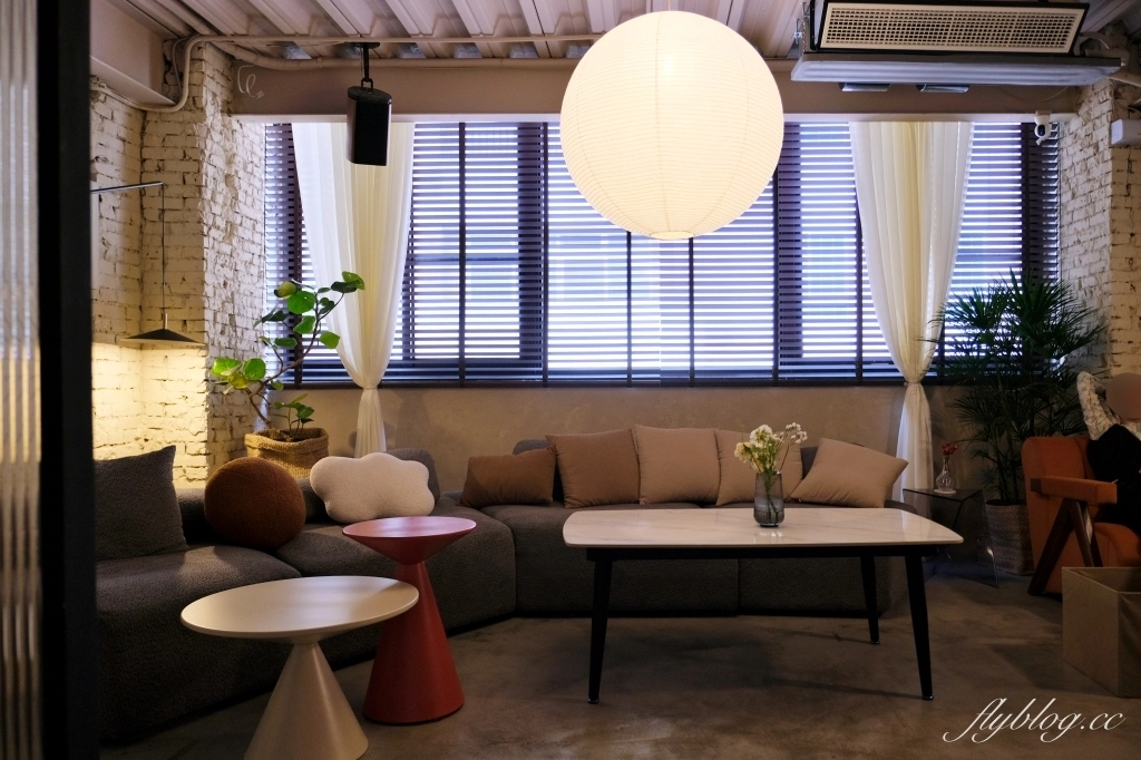 台中中區｜Phase Coffee Roasters．中山路老宅新生命，兼具實力與美麗的咖啡館 @飛天璇的口袋