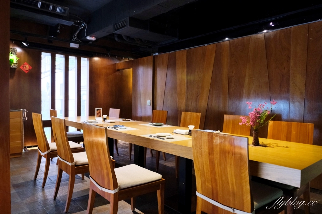 台中西屯｜響壽司 HIBIKI．台中七期日式餐廳，客製化無菜單料理，商業午餐1000元起 @飛天璇的口袋