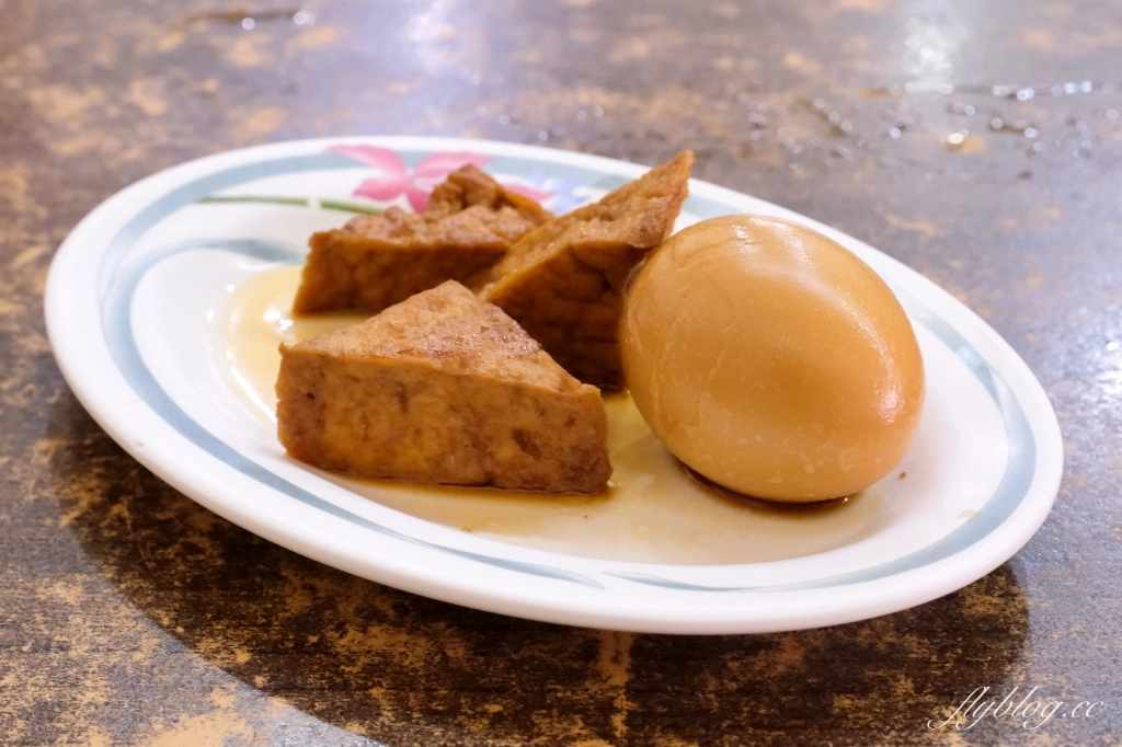 嘉義東區|簡單火雞肉飯.25元銅板價火雞肉飯,平價美味餐點選擇性多 @飛天璇的口袋 嘉義東區|簡單火雞肉飯.25元銅板價火雞肉飯,平價美味餐點選擇性多 @飛天璇的口袋