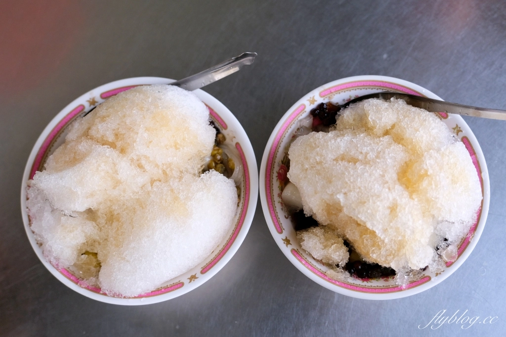 嘉義東區｜正老牌北興榕樹下冰．一碗45元6種配料，古早味阿婆粉條冰 @飛天璇的口袋