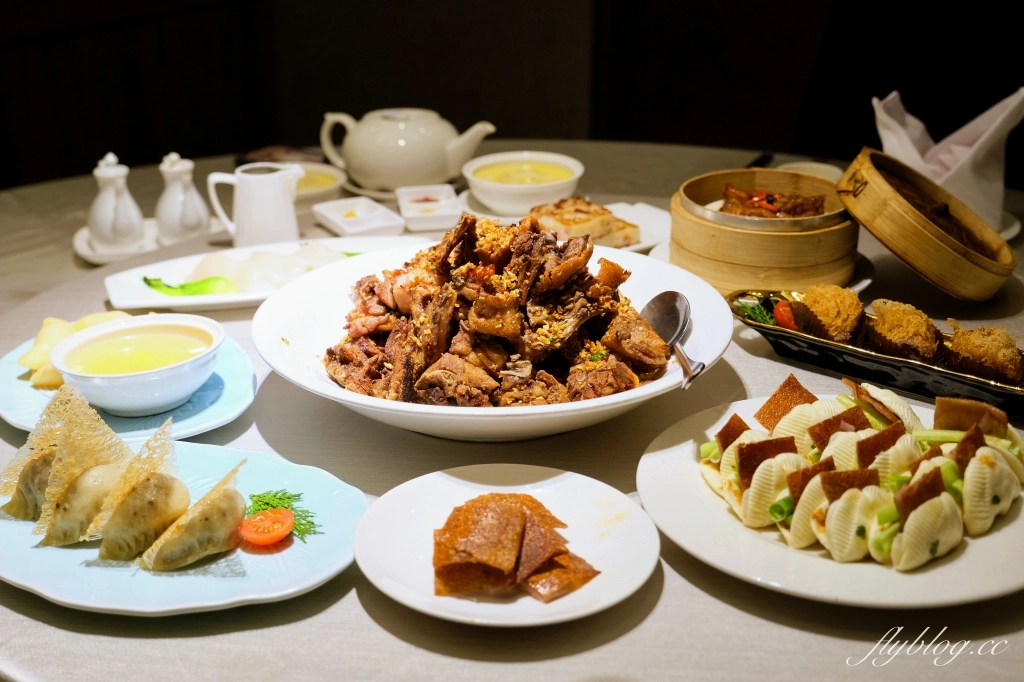 台中南屯｜金悅軒．一整隻烤乳豬好威，台中米其林推介 @飛天璇的口袋