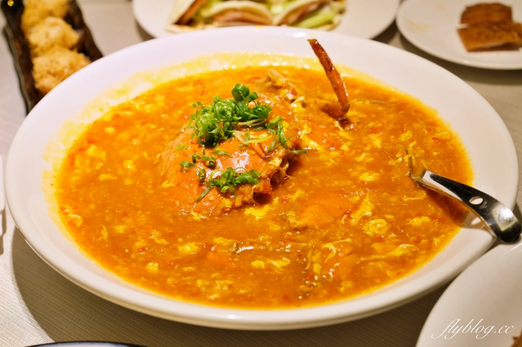 台中南屯｜金悅軒．一整隻烤乳豬好威，台中米其林推介 @飛天璇的口袋