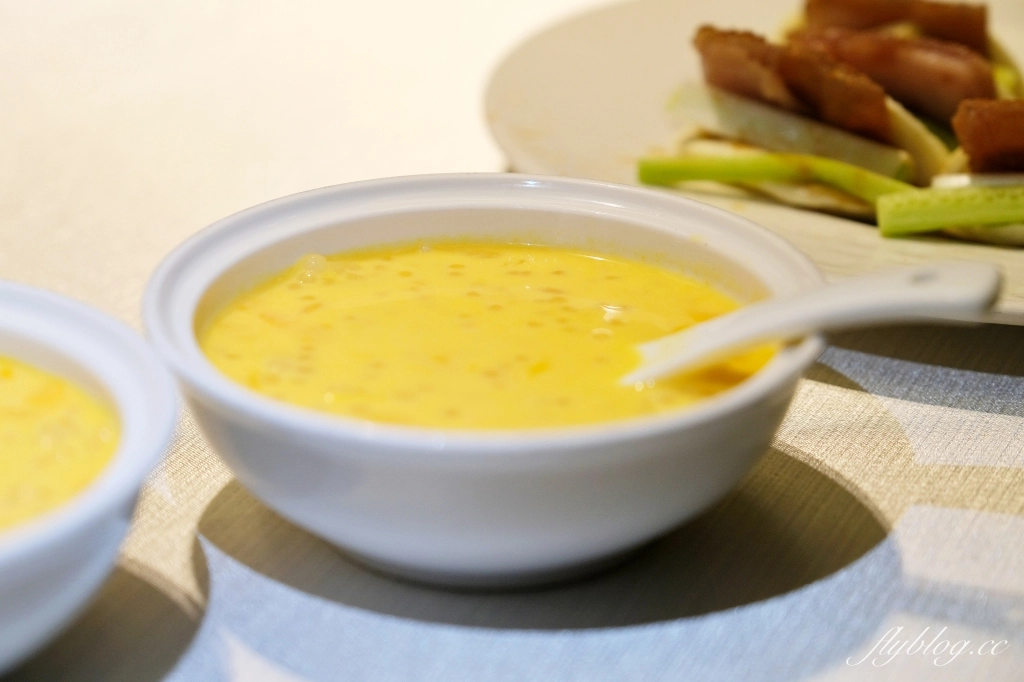 台中南屯｜金悅軒．一整隻烤乳豬好威，台中米其林推介 @飛天璇的口袋