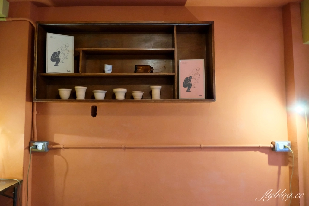 台南中西｜窟仔kula．台南巷弄裡的老宅咖啡館，必點經典台式料理 @飛天璇的口袋