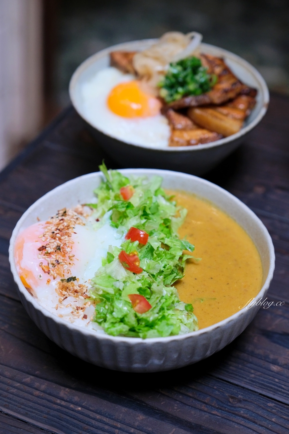 台南中西｜窟仔kula．台南巷弄裡的老宅咖啡館，必點經典台式料理 @飛天璇的口袋