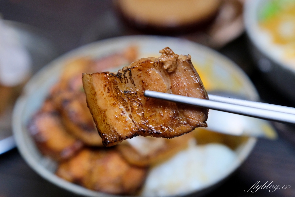 台南中西｜窟仔kula．台南巷弄裡的老宅咖啡館，必點經典台式料理 @飛天璇的口袋