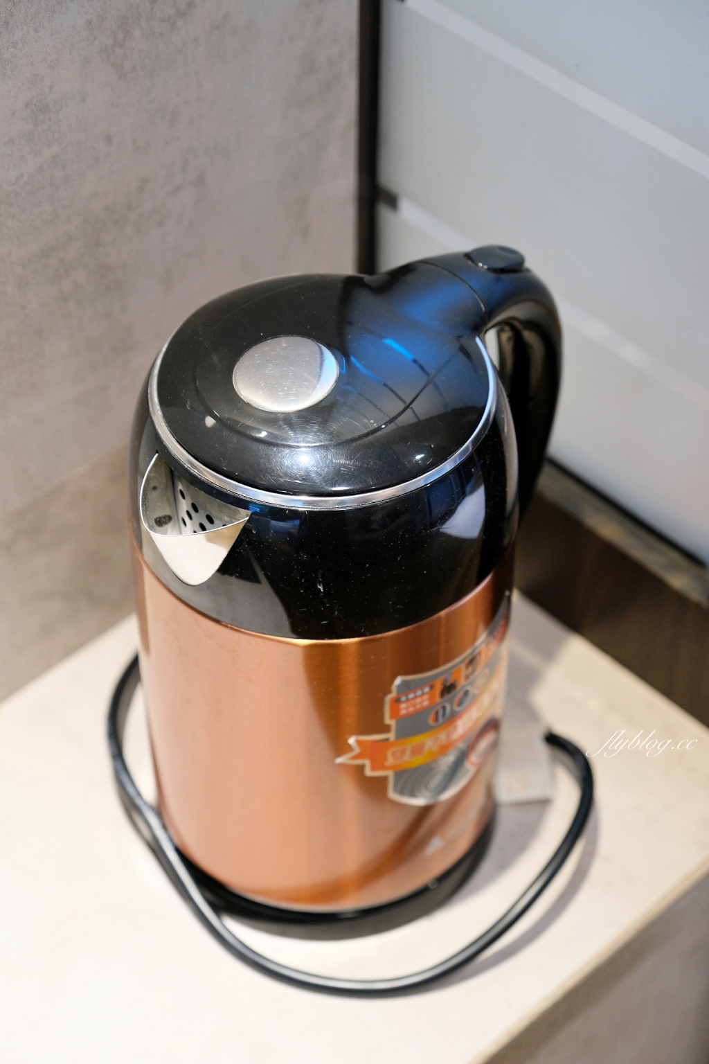 嘉義中埔｜詩情花園渡假村．阿里山下的露營車體驗，晚上還有煙火、放天燈和魔術秀 @飛天璇的口袋