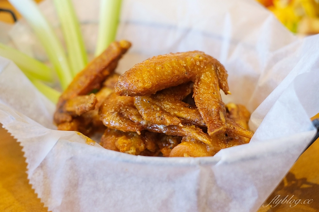 台中西屯｜德州鮮切牛排台中店．花生、麵包、飲料吃到飽，加入會員送生日禮 @飛天璇的口袋