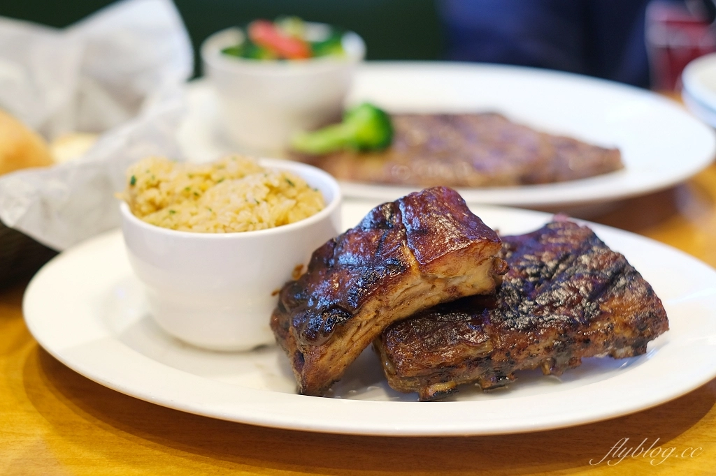 台中西屯｜德州鮮切牛排台中店．花生、麵包、飲料吃到飽，加入會員送生日禮 @飛天璇的口袋