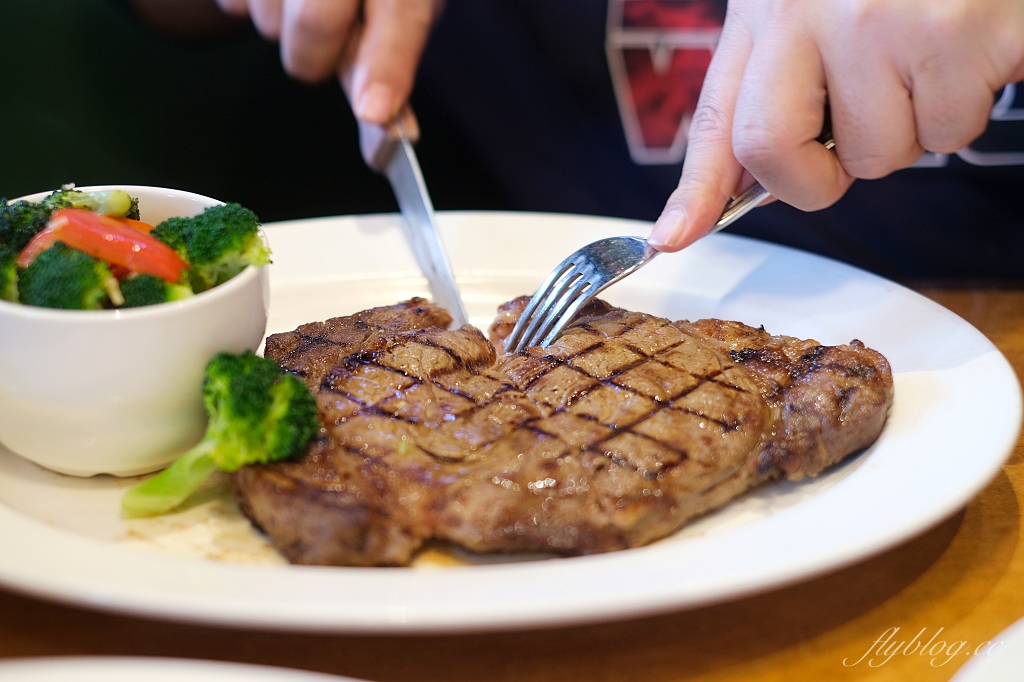 台中西屯｜德州鮮切牛排台中店．花生、麵包、飲料吃到飽，加入會員送生日禮 @飛天璇的口袋