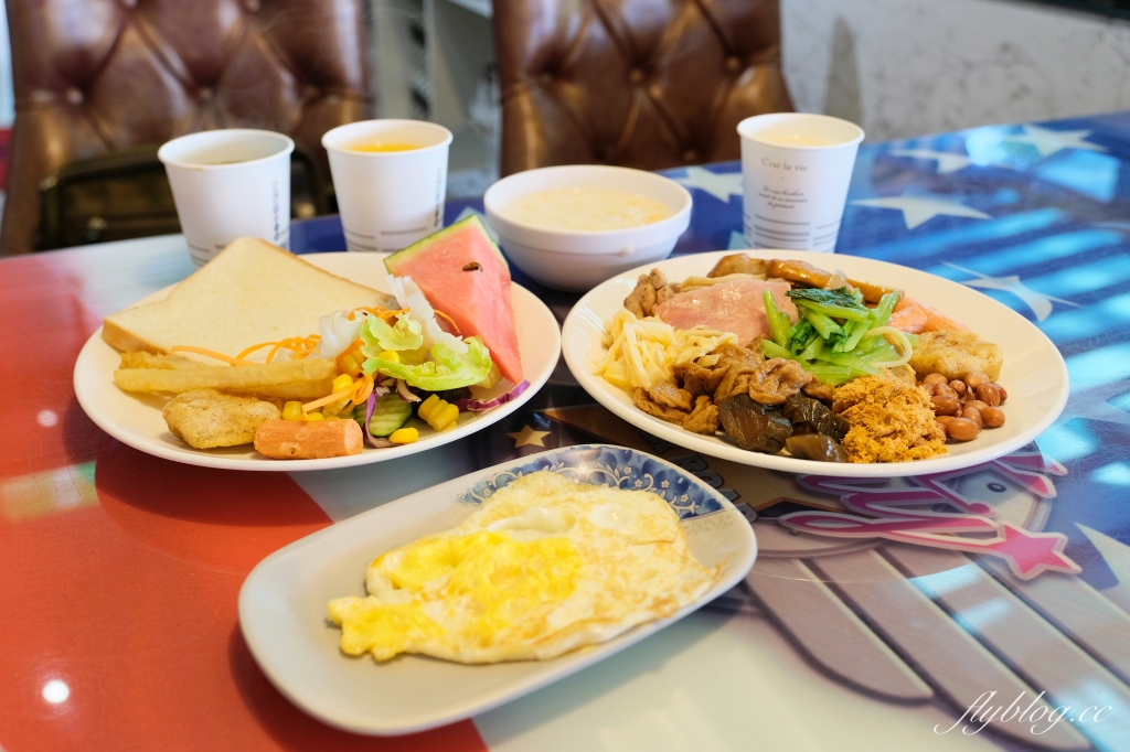嘉義中埔｜詩情花園渡假村．阿里山下的露營車體驗，晚上還有煙火、放天燈和魔術秀 @飛天璇的口袋