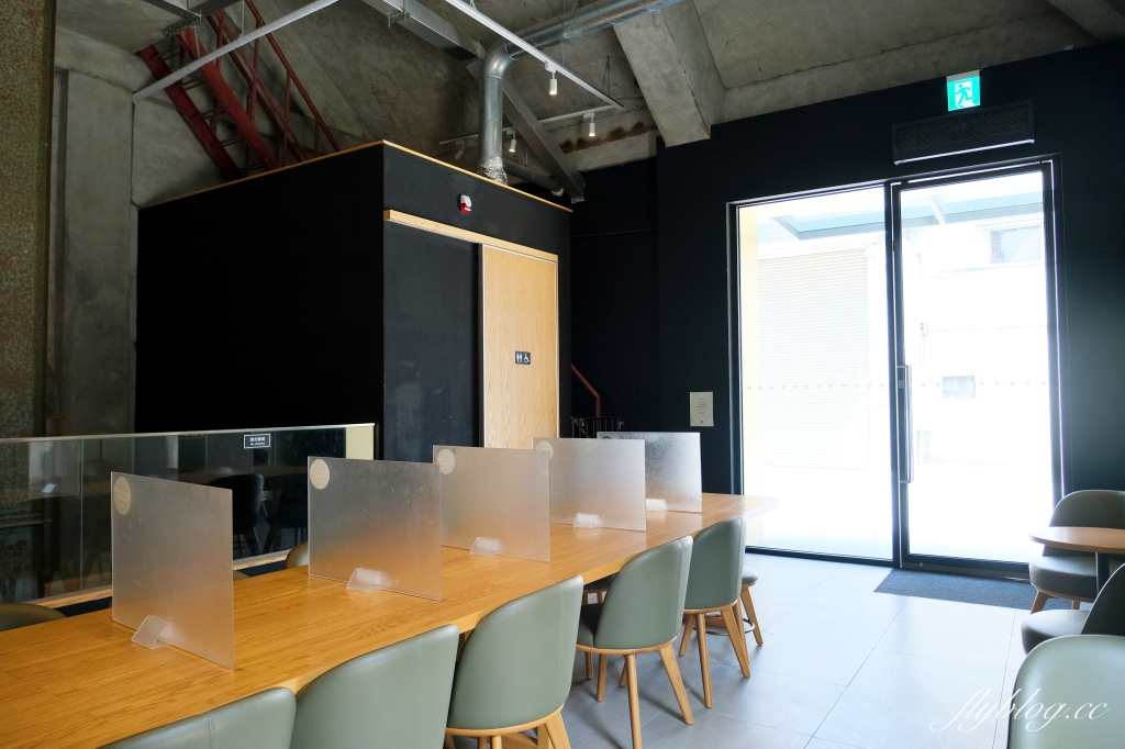 嘉義中埔｜星巴克中埔穀倉門市．全台唯一！45年歷史穀倉所改建星巴克 @飛天璇的口袋