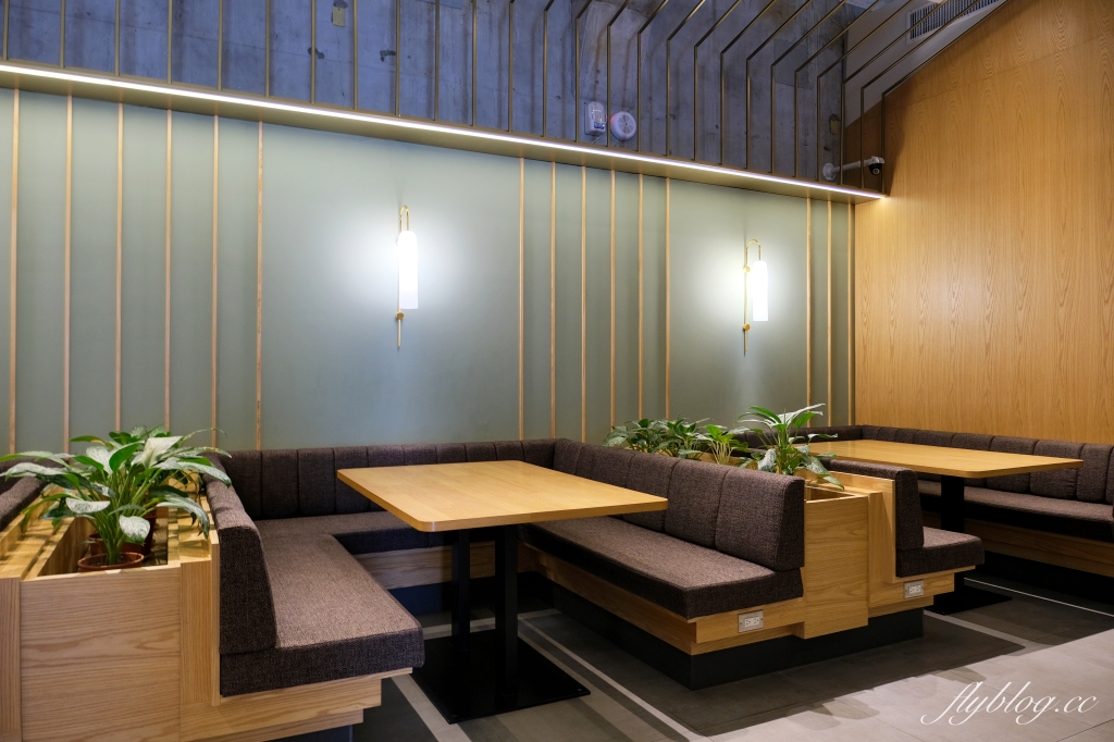 嘉義中埔｜星巴克中埔穀倉門市．全台唯一！45年歷史穀倉所改建星巴克 @飛天璇的口袋