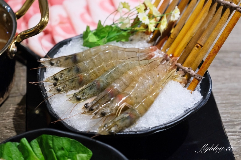 台中北屯｜養鍋Yang Guo石頭火鍋文心店，遍及北中南全台連鎖火鍋，小資族月底必吃火鍋推薦 @飛天璇的口袋