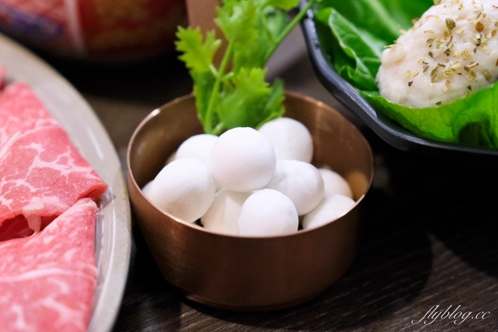 台中北屯｜養鍋Yang Guo石頭火鍋文心店，遍及北中南全台連鎖火鍋，小資族月底必吃火鍋推薦 @飛天璇的口袋