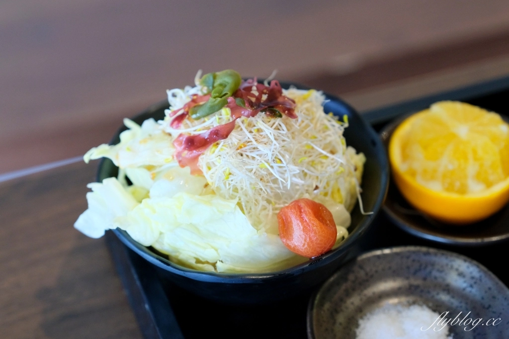 南投草屯｜宮本武丼．大份量直火燒肉丼，湯品、飲料、冰淇淋無限供應 @飛天璇的口袋