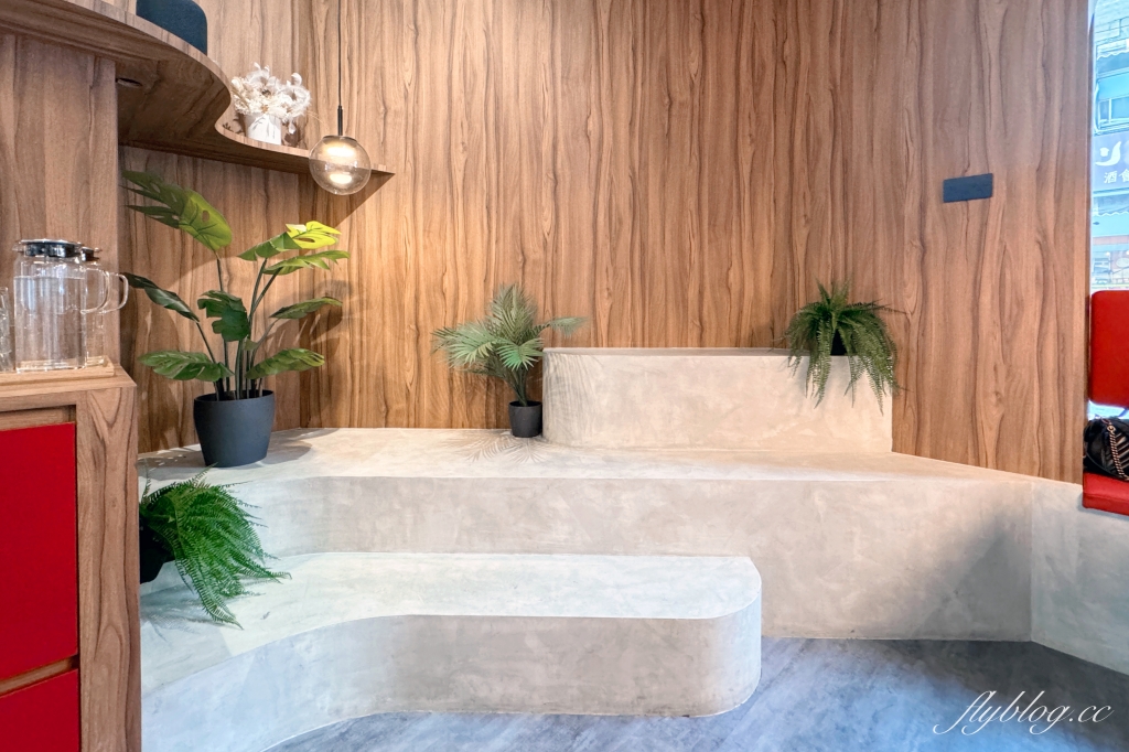 台中北區｜Solace Cafe．美式復古風早午餐咖啡館，台中毛小孩友善餐廳 @飛天璇的口袋