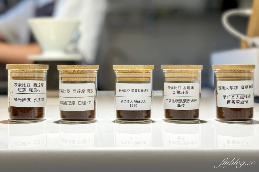 台中南屯｜桴汌咖啡．隱身黎明新村巷子裡，充滿日式風情的咖啡館 @飛天璇的口袋